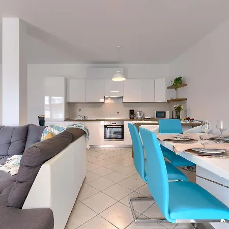Ivana By Interhome *